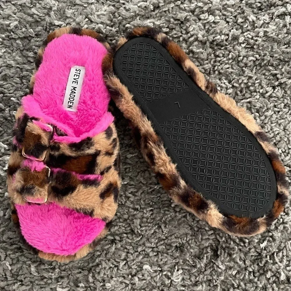 NWT Steve Madden Kids Around Cozy Slippers
